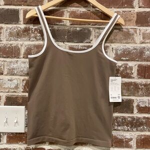 Athleta renew seamless square neck tank